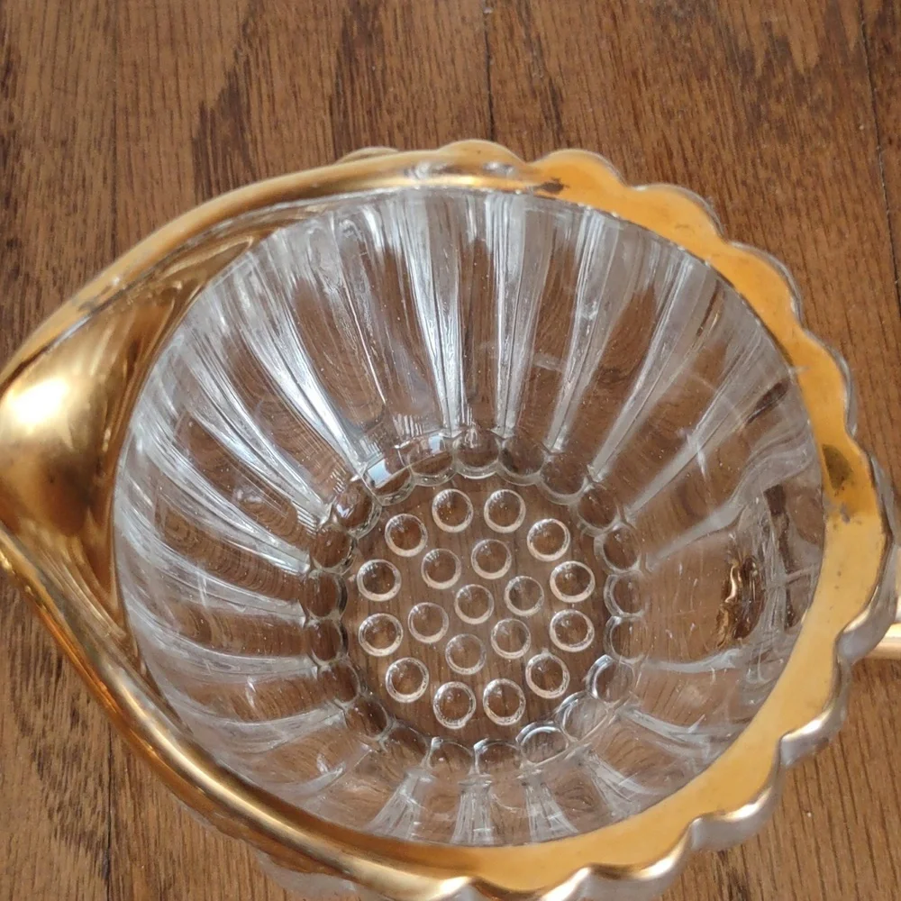 Vintage Jeannette Cream and Sugar Set - Picture 4 of 8